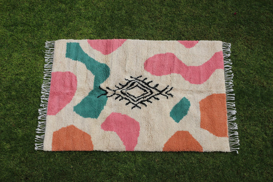 URTI - THE ORCHARDS - LES VERGERS