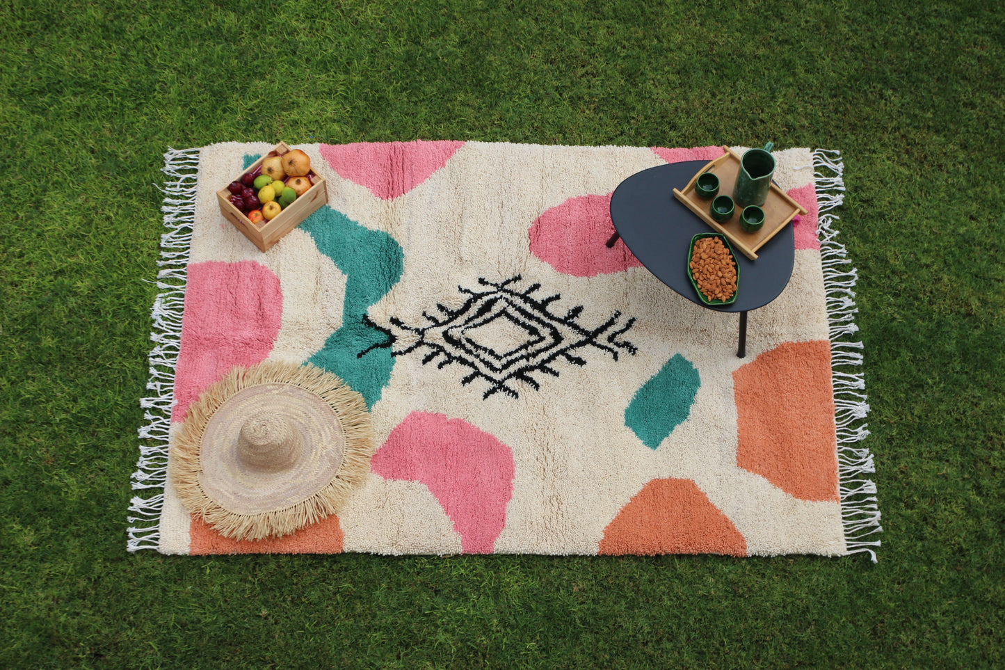 URTI - THE ORCHARDS - LES VERGERS