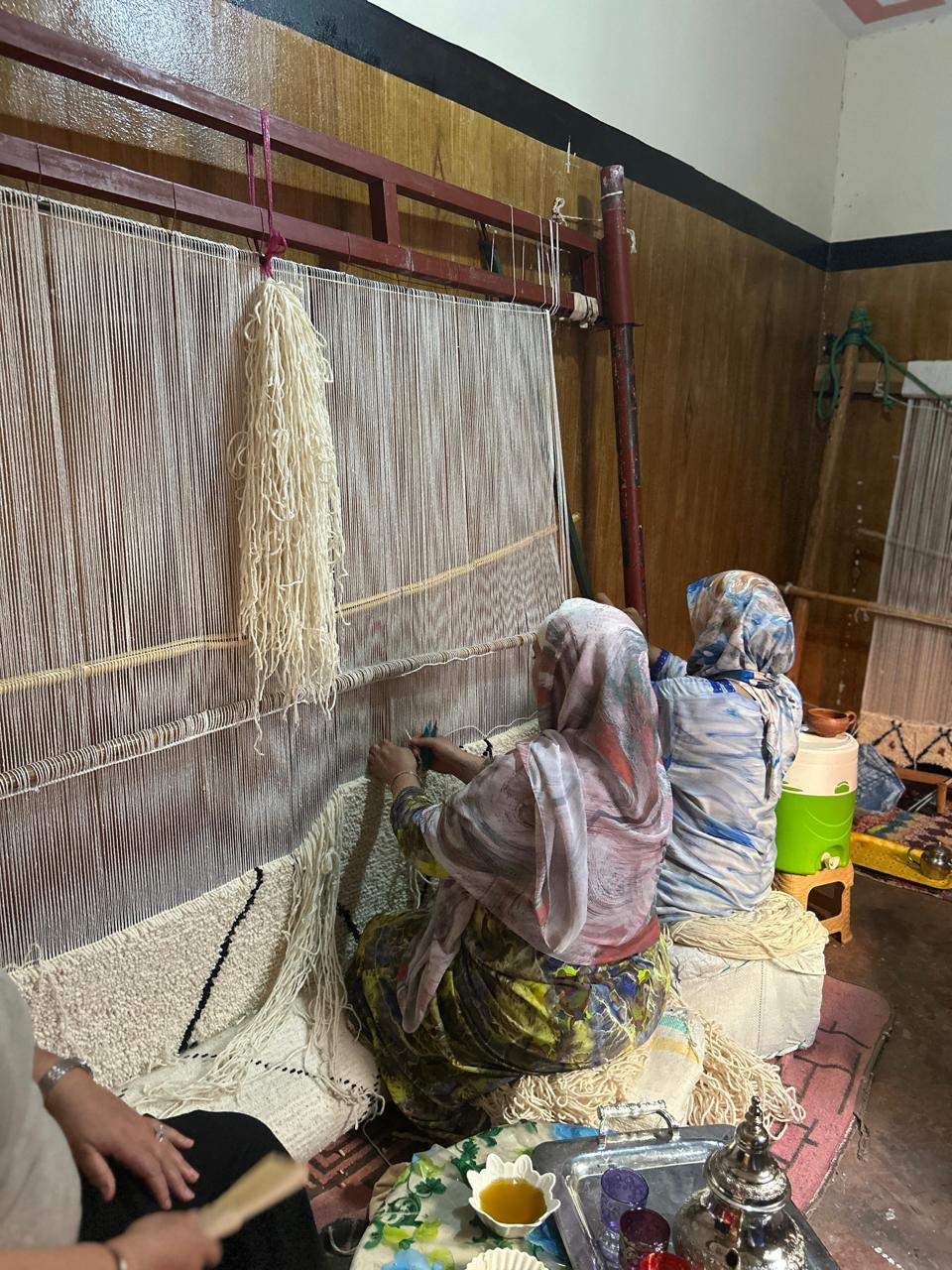 The Art of Moroccan Weaving: From Loom to Living Room