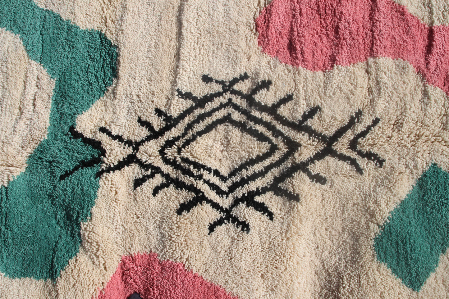 URTI - THE ORCHARDS - LES VERGERS