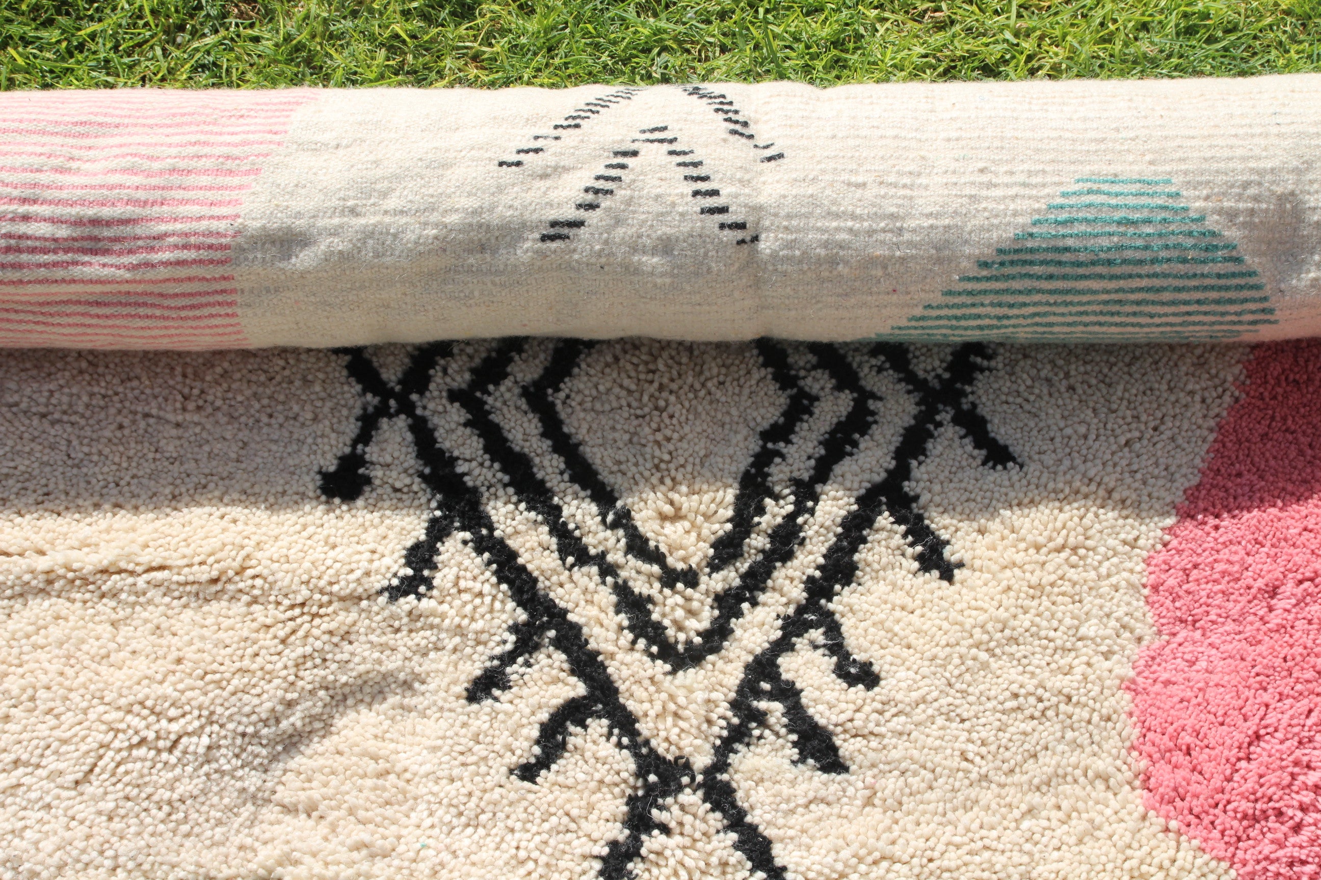 URTI - THE ORCHARDS - LES VERGERS